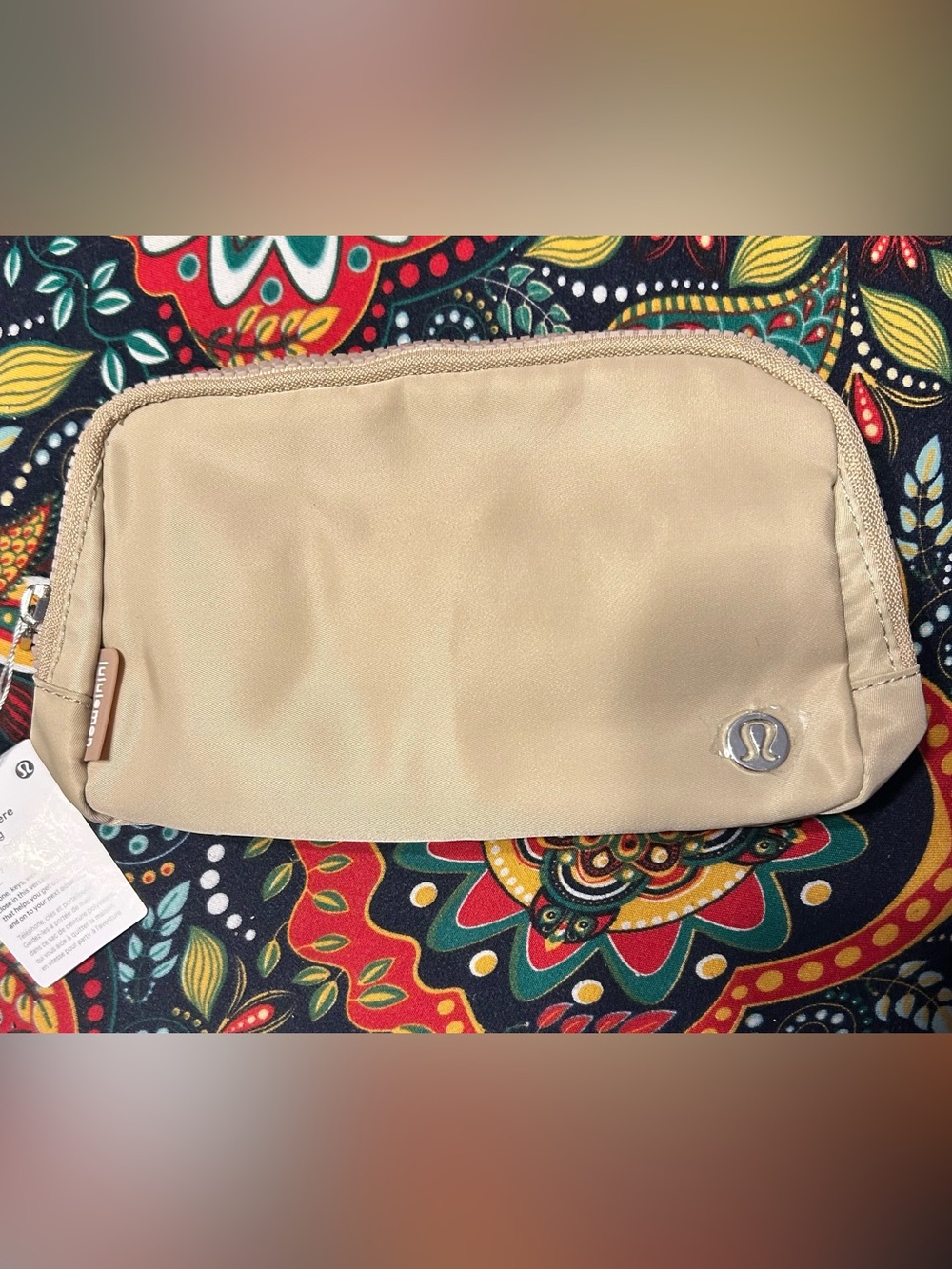 NWT-lululemon Everywhere Belt Bag-1L-Beige